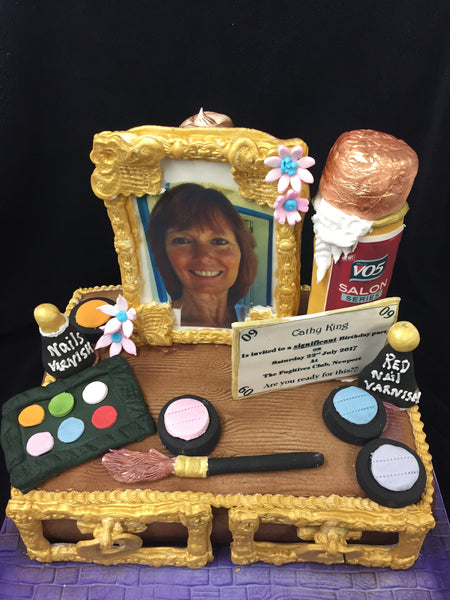 dressing table cake design Dressing Table Cake with Elegant Lighting