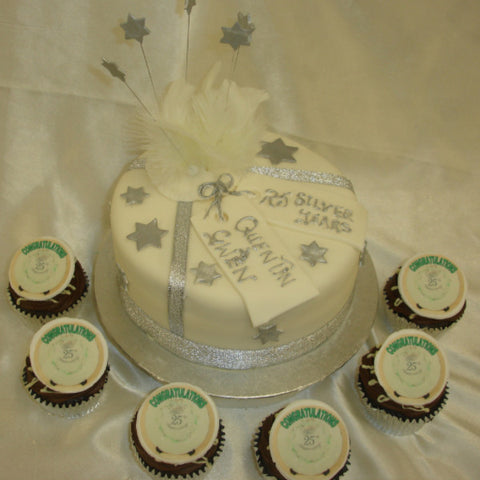Anniversary 15 Cake